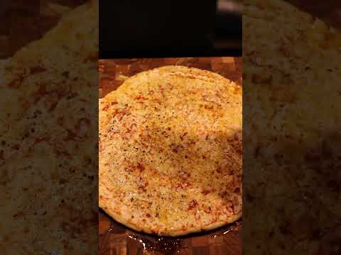 Spice up your Frozen Pizza. Recipe @ affluentchef.com​ #pizza #food #delicious