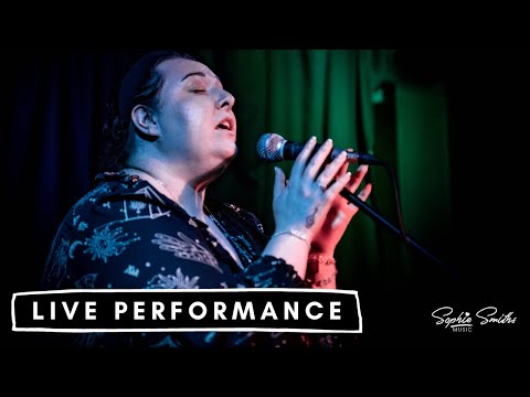 Sophie Smith - Live Performance at WSL | 31st August 2022