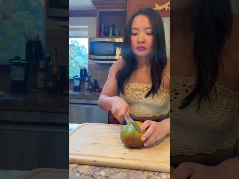 Making hwachae no voiceover #shorts #hwachae #koreanfood #koreancuisine #watermelon #fruit #foodie