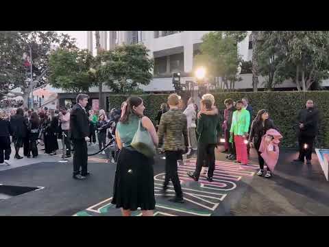 Wicked LA Dorothy Chandler Pavilion Premiere - Ethan Slater and Frankie Grande (Official video)