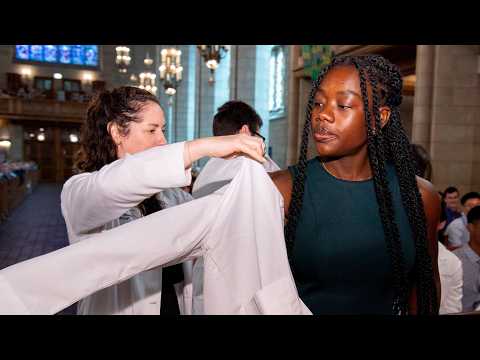 Northwestern First-Year Medical Students Celebrate New Academic Year at  2024 White Coat Ceremony