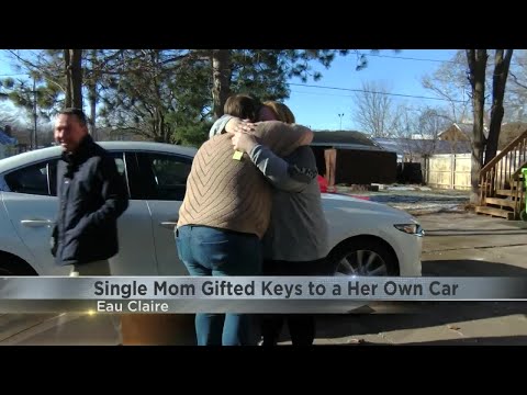 Eau Claire mom surprised with free car before the holidays