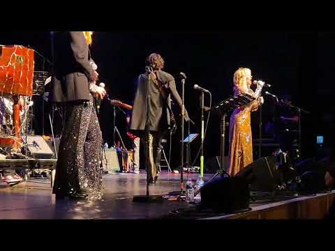 SAS Band featuring Toyah and Justin Hawkins - School's Out (Guildford G Live 07/12/24)