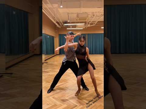 Wow! This cha-cha dance is so wonderful!#dance #ballroomdance#dancer #chacha