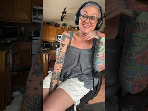 Gaming Over 50 #shorts #tiktoklive #gamingontiktok #tiktokgaming #gamer #ootd #over50style