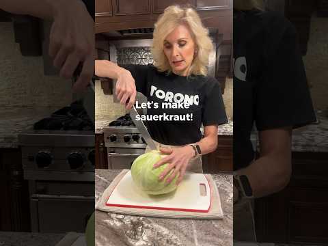 Let's make Sauerkraut! It's so easy! #fermentedfoods #sauerkraut #cabbage