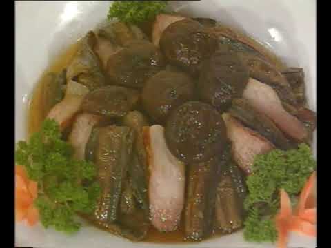 腊肉炖鳝片 湘菜名菜56 Smoked Pork with Eel Slices traditional chinese food