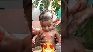 8 months Old Baby bathing #shortsvideo #babybathing #cutevideo #newborn