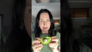 Don't slice like this at home! #avocado #kitchenhacks #kitchentipsandtricks #shorts_video