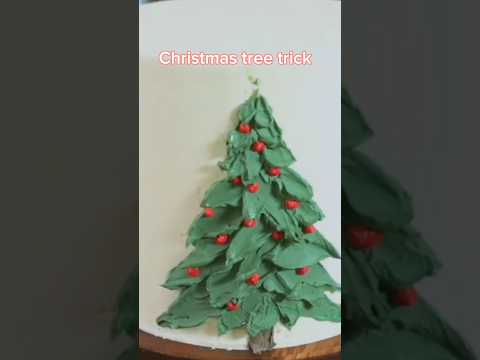 Christmas tree trick #delicieuxbysadia #christmas #cakedecorating #christmasdecorations