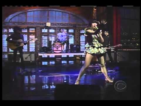 yeah yeah yeahs "Gold Lion" on Letterman 03/29/06