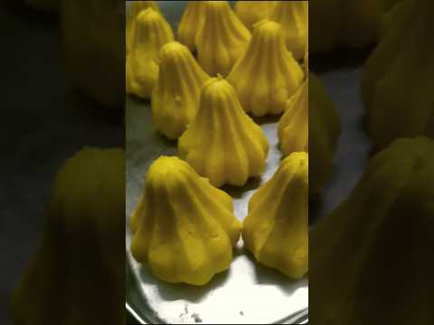 KESAR MALAI MODAK - Ganpati Special । गनेश चतुर्थी पर बनाये केसरी मलाई मोदक