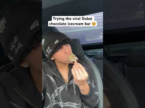 Trying the VIRAL Dubai chocolate icecream bar 🤯