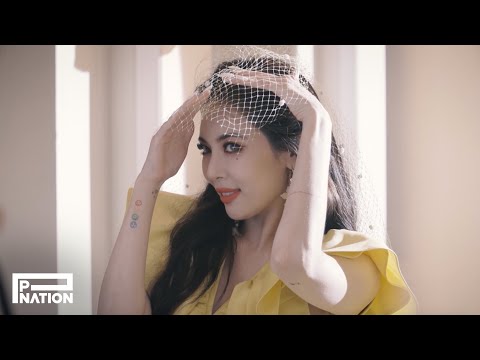 현아 (HyunA) - 'FLOWER SHOWER' MV Behind The Scenes