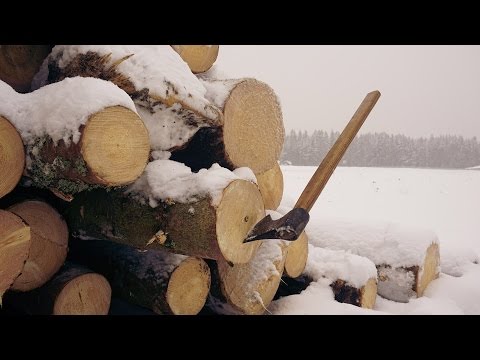 Топор VS. Бензопила | Ремесла