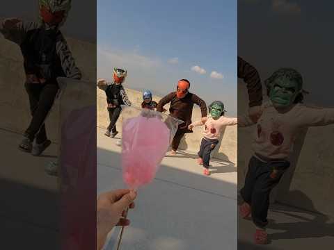 Avengers superheroes spiderman vs hulksmash race for cotton candy 🍭