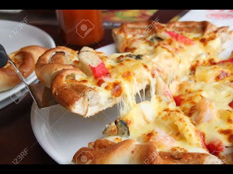 BEST CAULIFLOWER SEAFOOD PIZZA