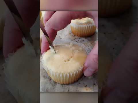 Almond Amaretto Cupcake #shorts #holidayrecipes