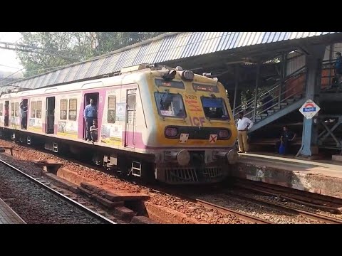 fast local train vs slow local train video | Mumbai local trains video live in the railway station