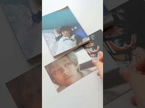 V (BTS) Layover BLUE ver. Album UNBOXING | #bts #kpop #kimtaehyung #vlayover #friENDs @HYBELABELS