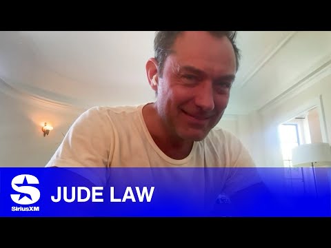 Why Jude Law Hasn't Watched "The Holiday" With His Kids