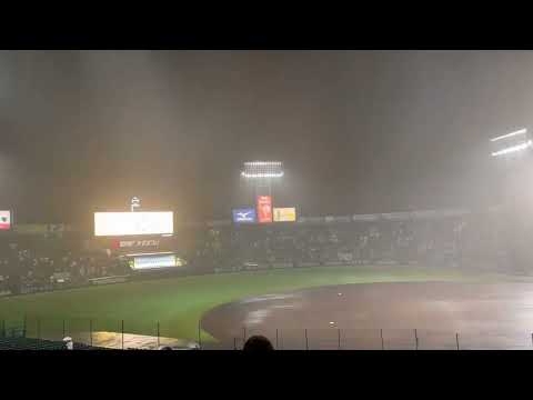 妙に美しい甲子園豪雨のLED演出 2022/9/1降雨コールド後のセレモニー