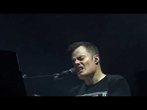 Marc Martel & One Vison of Queen - You take my breath away (Live in AFAS Live)