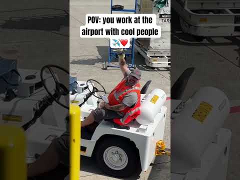 POV: you work at the airport with cool people ✈️❤️ #aviation #airport #travel