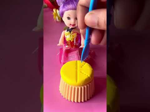 Yellow cookies 🍪 making cookie #miniatureart #polymerclayminiature #shortvideo #barbie