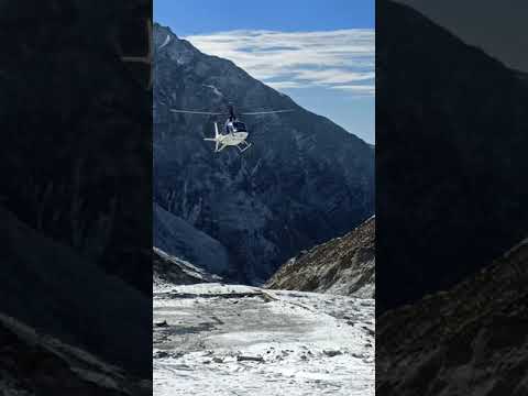 4 Helicopters 🚁 Landing in Kedarnath