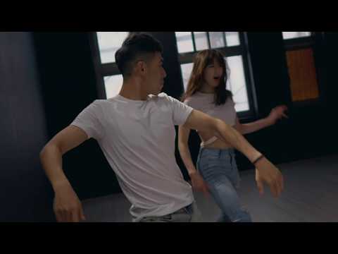 Mirrored Dance of Love Me Like You Do 〔long take版本〕| 小甜筒影像制作