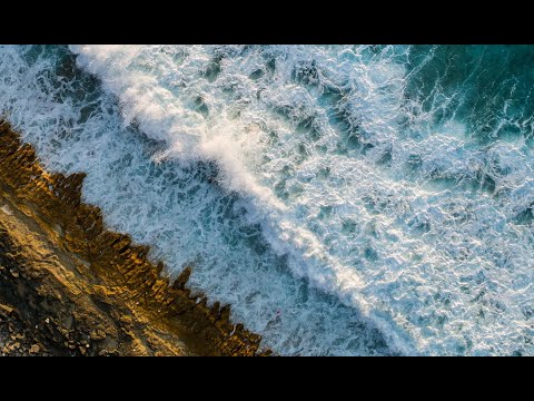 OCEAN WAVES BREAK ONTO SANDY BEACH, DISTANT SURF, RELAXING AND SOOTHING SOUND FOR SLEEP AND STUDY