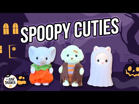 Trick or Treat! 🎃 It's Calico Critters!