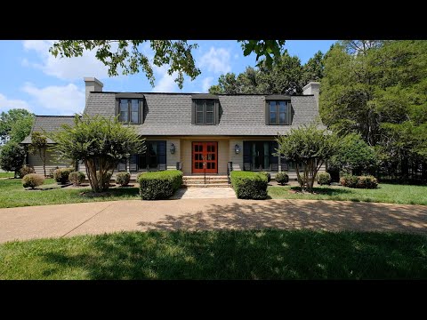 Architectural Gem In Murfreesboro