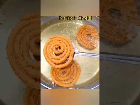 Diwali Snack / Perfect Chakli #chaklirecipe #diwali2024 #diwalirecipes #trending #navratrispecial