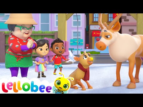 Ella, Rishi & Mei's Cozy Adventure with a Lost Baby Reindeer | 🍯 Lellobee Kids Songs & Cartoons!