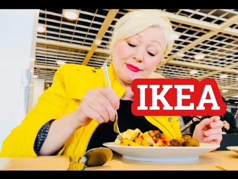 Сегодня у нас чистка зубов.   Ищем пледы в IKEA.  Купили стаканы