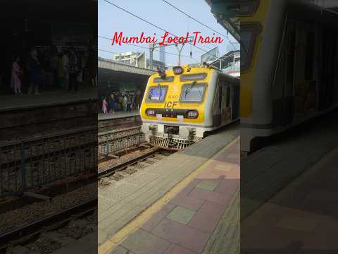 Jalna mujhe aata hai #love#localtrain #mumbai #trending #viralvideo #shorts #viralshorts #lovestatus