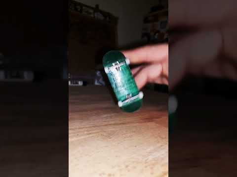 #420 #fingerboard #viral #fun #fingerboarding #trending #hannover #kickflip #treflip #shorts #daily