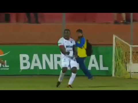 Con este gol de Quiñónez Achuapa sacó los 3 puntos ante Zacapa