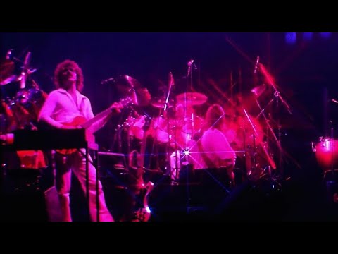 GENESIS - I know what I like (in your wardrobe) (live in Houston 1978)