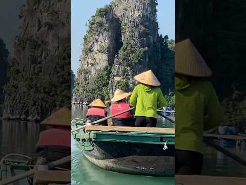 Vung Vieng Fishing Village is a tranquil floating village in the Halong Bay region in Vietnam!