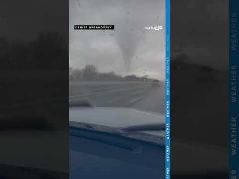 Caught on camera: Tornado touches down near Houston, Texas on Thursday #txwx #tornado #severeweather