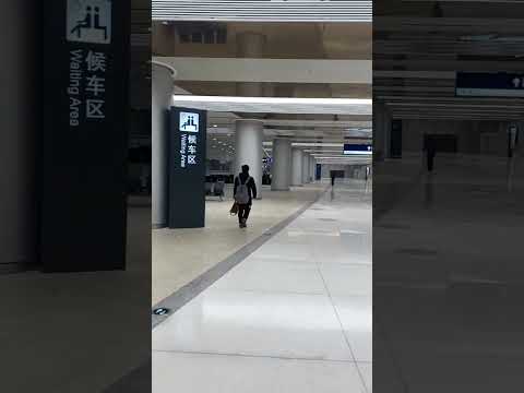 北京大兴高铁站前往市区超方便，30分钟内抵达北京西站，价格只需17，比大兴机场坐地铁去市区方便多了！