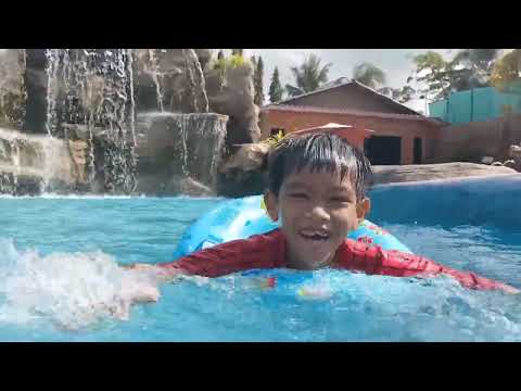 mandi manda dikelubi waterfall. #kelubiwaterfall #jitra #kedah #waterfall #swimmingpool #familytime