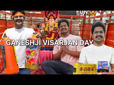 FULL FUN and Enjoyment 😍On Ganesh Visarjan 2024 Crackers and Colour Thunders ⛈️