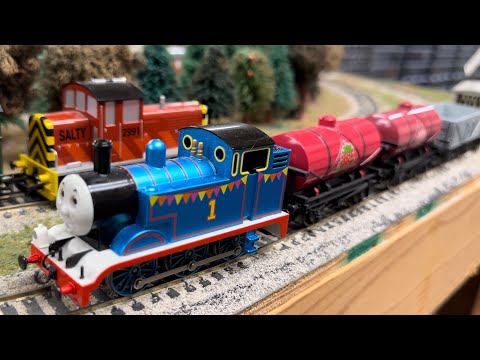 Thomas & Friends Bachmann Trains Raspberry Tanker Variations - HO Scale