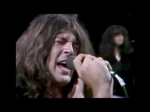 Child In Time - Deep Purple { LIVE ! }