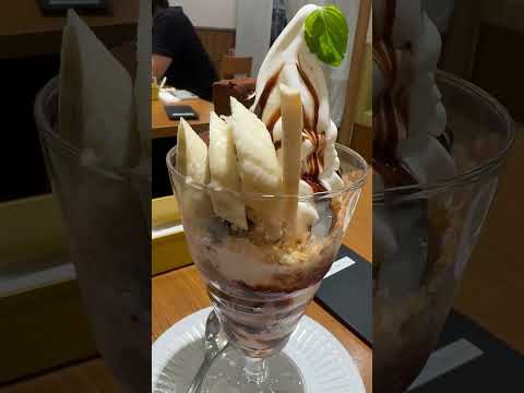 【食べログ3.47】ザ・北海道パフェ　「ミルク&パフェ よつ葉ホワイトコージ 札幌ステラプレイス店」