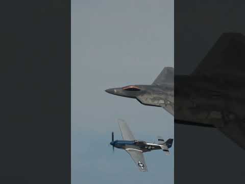 USAF F-22 & P-51 - EAA AirVenture 2023